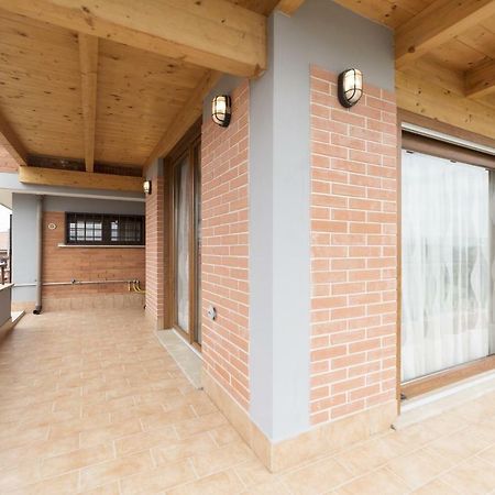 チャンピーノPeperino Attic Flatアパートメント エクステリア 写真